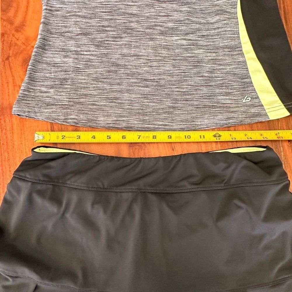 Bolle Tennis-Pickleball-Golf Top and matching skort both sz L EUC - Picture 10 of 12